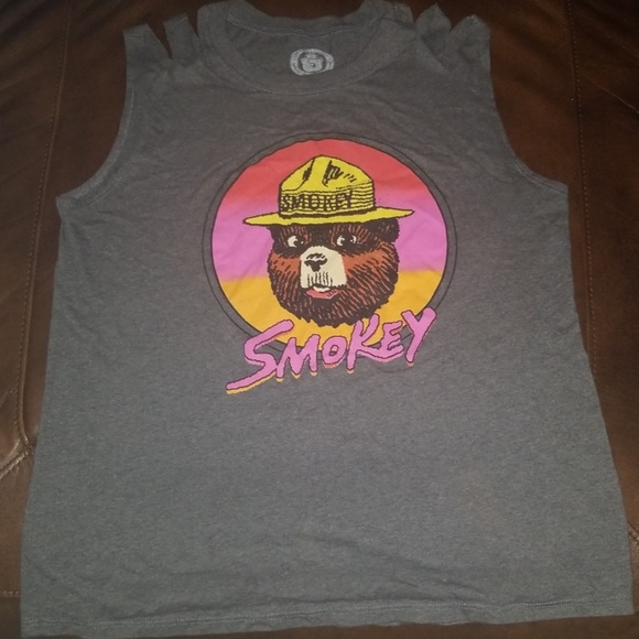 Vintage Smokey the Bear T-shirt - Picture 1 of 4